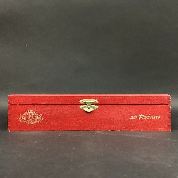 Victor Sinclair - 55 Series - Corojo  - Red - Hinged Wooden Cigar Box - Picture 3 of 7